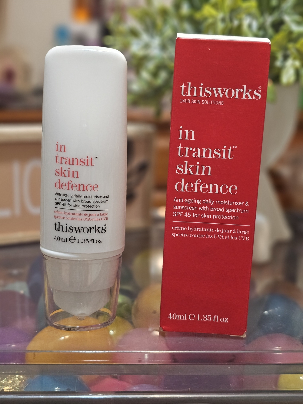 In Transit Skin Defence SPF 45 – Daily Anti-Ageing Moisturiser (White & Red)